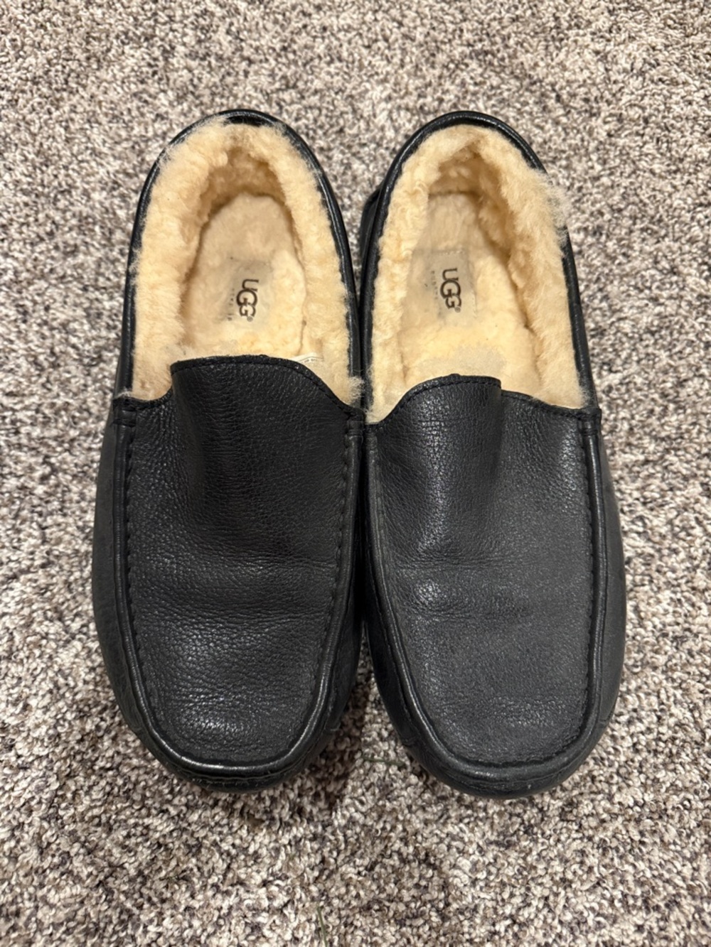 UGG Men's Black Leather Slip-On Shearling-Lined Loafers